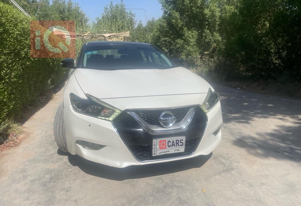Nissan Maxima